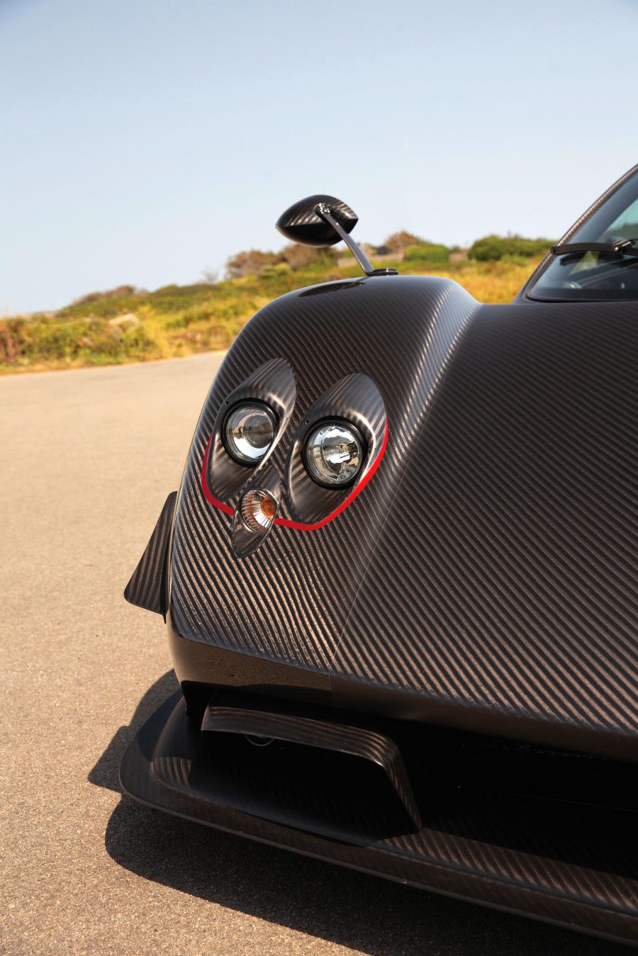 Детали экстерьера Pagani Zonda Aether (76131) 2017 года  (фото 10 из 50)